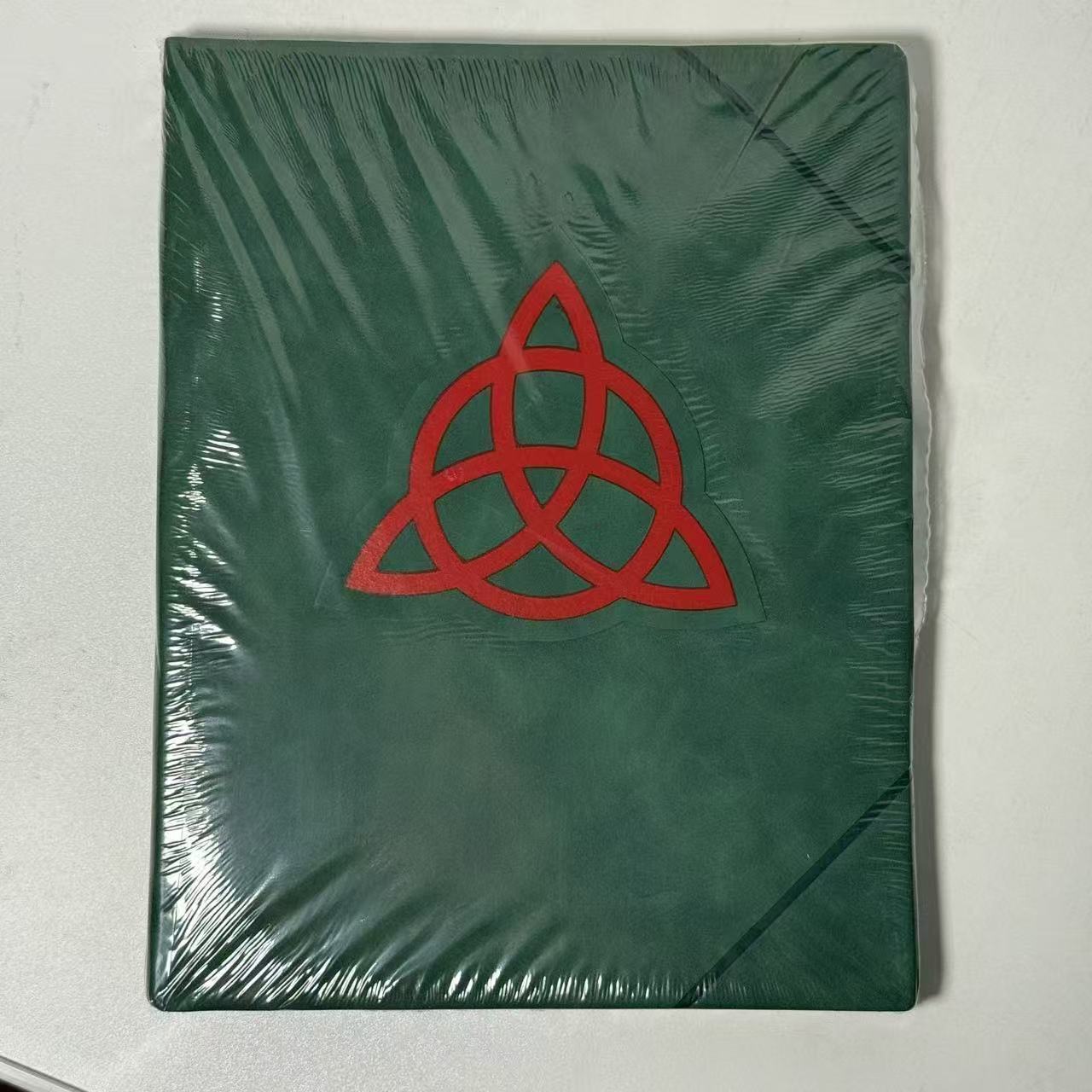 Celtic Triquetra Trinity Knot  - огляд і ціна Journal Leather Hardcover